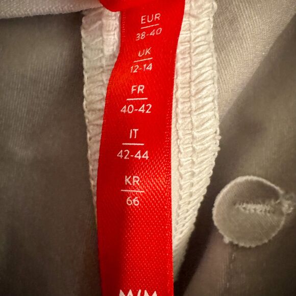 NWT SPANX On-the-Go Slim Straight Ankle Pants in Classic White - Picture 5 of 8